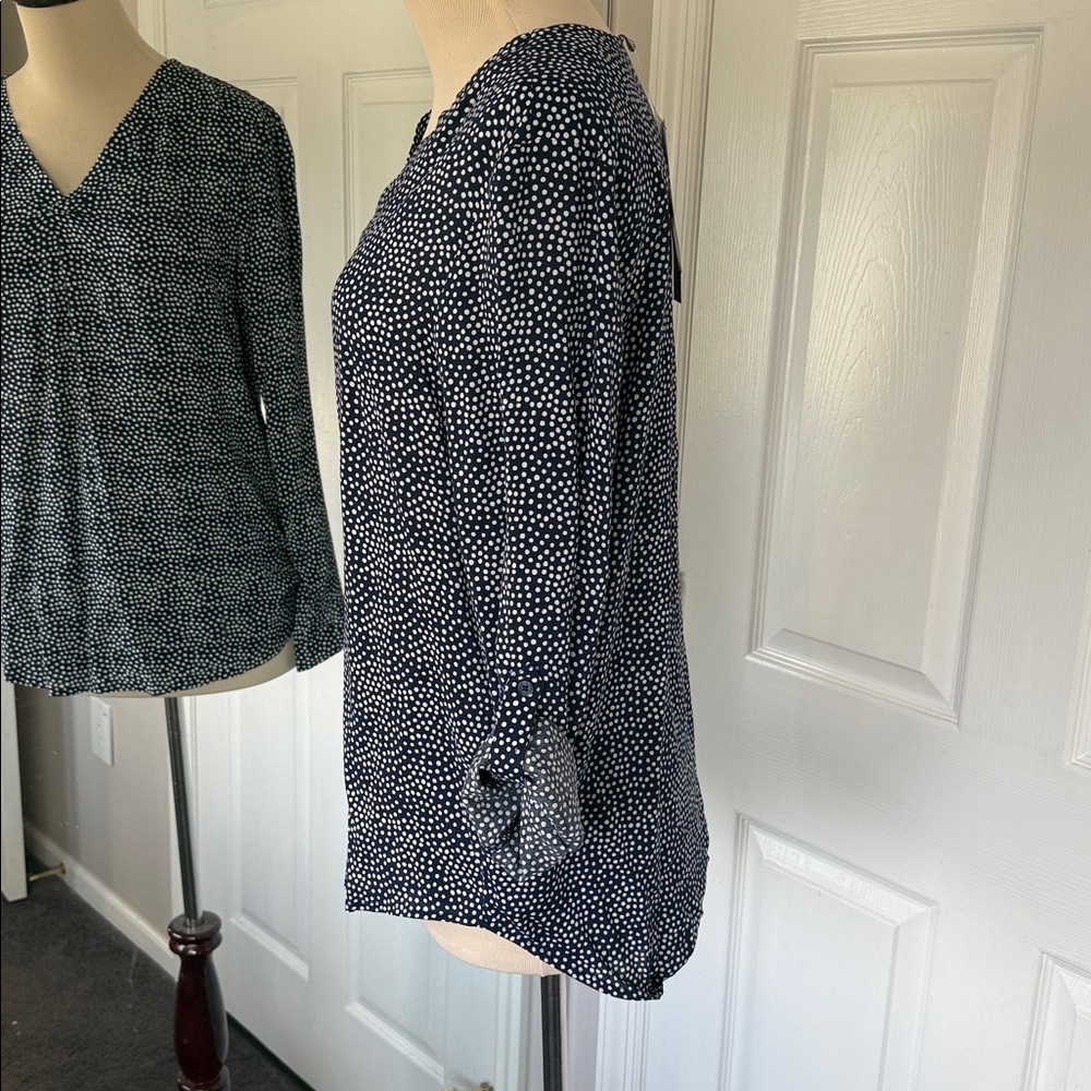 Brina & Em Lemmy Top V-neck Navy Patterned Blouse - Picture 2 of 12